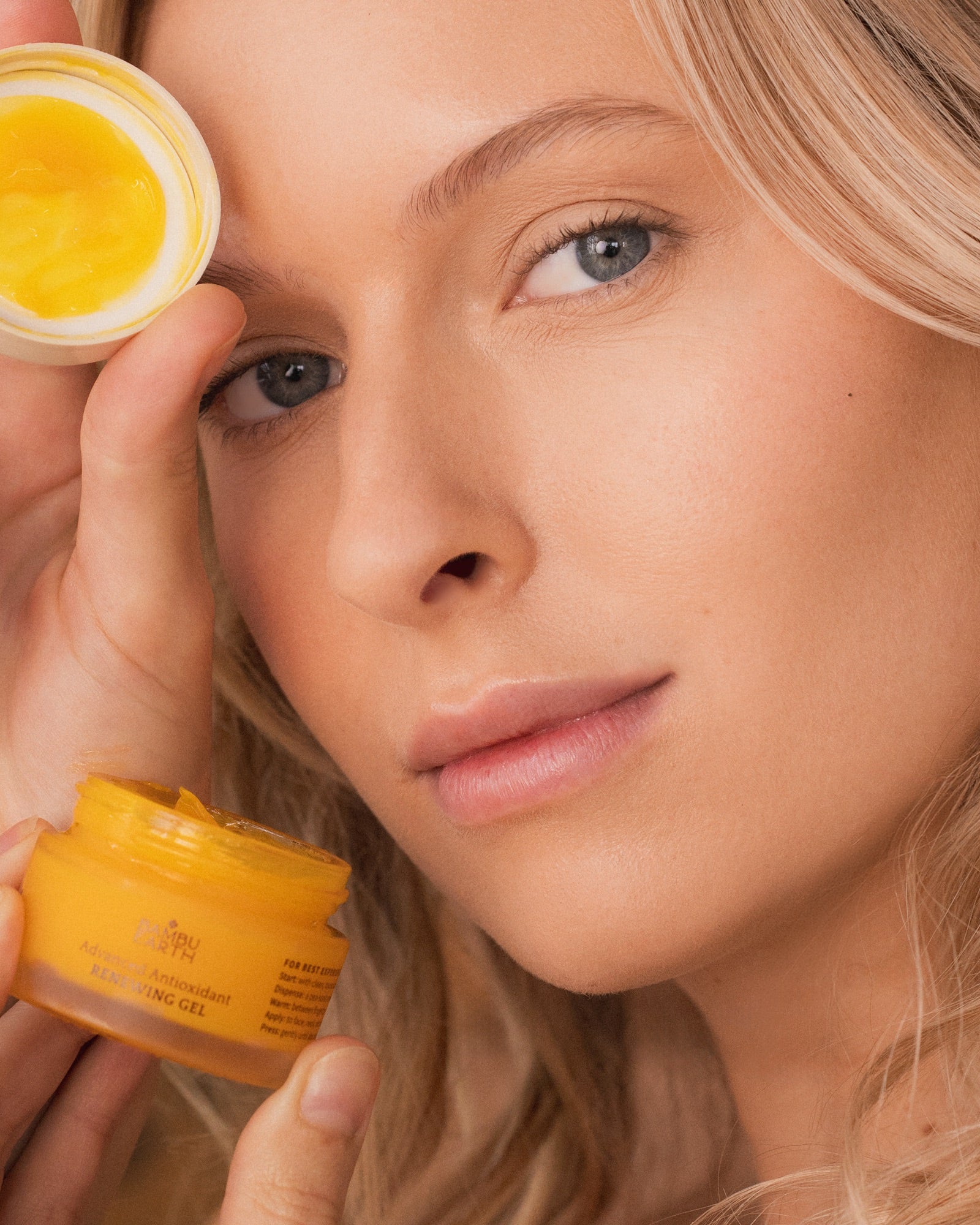 Retinol-level firming, zero retinol